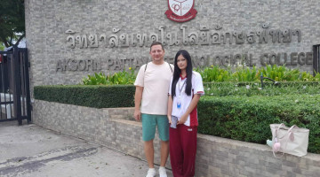 Meeting with the Aksorn Pattaya Technological College administration and student